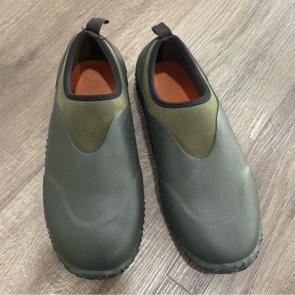 Habit Rubber Slip On size 7